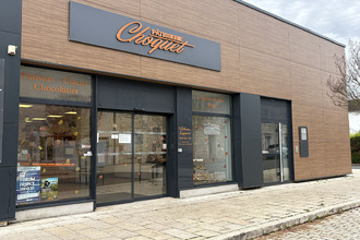  localcommercial la-roche-posay 86270