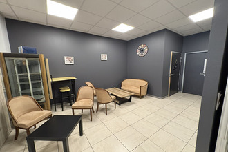  localcommercial la-roche-posay 86270