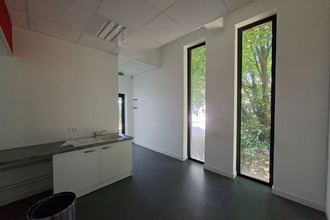  localcommercial la-roche-sur-yon 85000