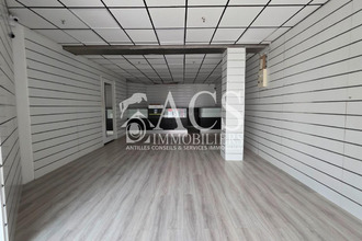  localcommercial lamentin 97232