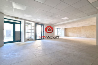  localcommercial laudun-l-ardoise 30290