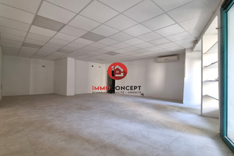  localcommercial laudun-l-ardoise 30290
