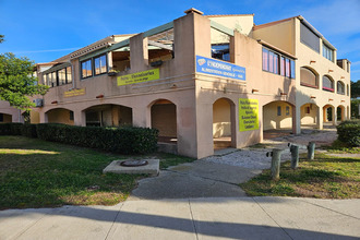  localcommercial le-barcares 66420