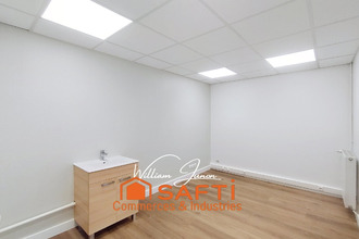  localcommercial le-chambon-feugerolles 42500