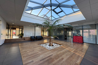  localcommercial le-coteau 42120