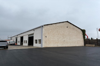  localcommercial le-coteau 42120