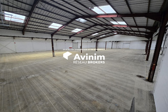  localcommercial le-mesnil-amelot 77990