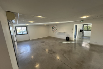  localcommercial le-muy 83490