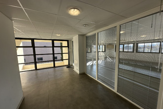  localcommercial le-muy 83490