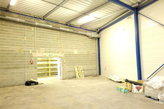  localcommercial le-perrier 85300