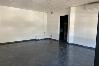  localcommercial le-port 97420