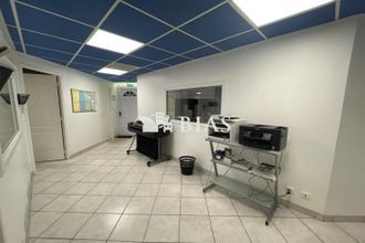  localcommercial le-trait 76580