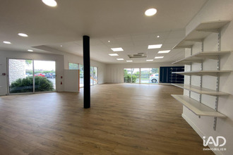  localcommercial leguevin 31490