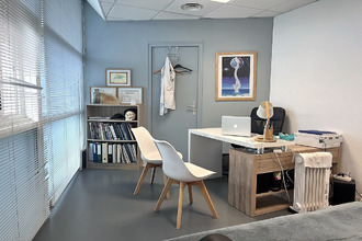  localcommercial les-angles 30133