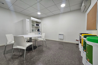  localcommercial les-angles 30133