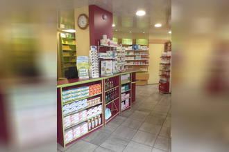  localcommercial les-herbiers 85500