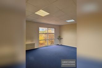  localcommercial les-sorinieres 44840