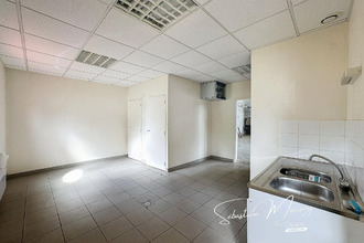  localcommercial les-sorinieres 44840