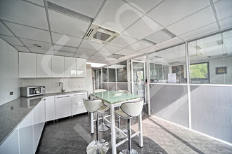  localcommercial lesigny 77150