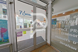  localcommercial manosque 04100