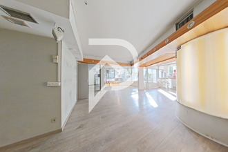  localcommercial manosque 04100