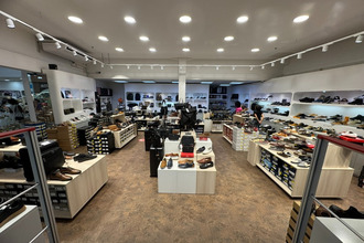  localcommercial matoury 97351