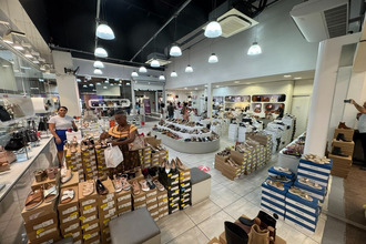  localcommercial matoury 97351