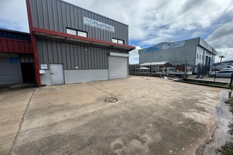  localcommercial matoury 97351