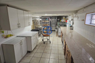  localcommercial maubec 38300