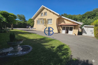  localcommercial maubec 38300