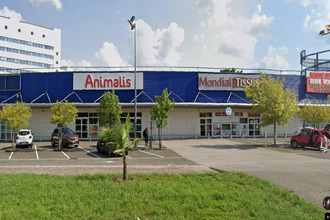  localcommercial maurepas 78310