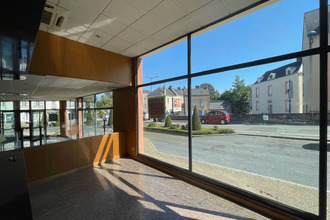  localcommercial mayenne 53100