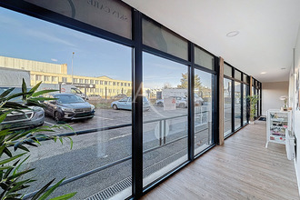  localcommercial meaux 77100