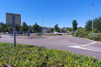  localcommercial moneteau 89470