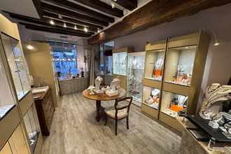  localcommercial mtfort-l-amaury 78490