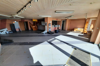  localcommercial mtreal-la-cluse 01460