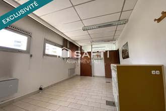  localcommercial mtreal-la-cluse 01460