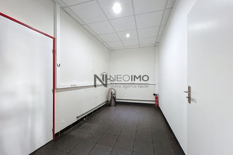  localcommercial neufchateau 88300