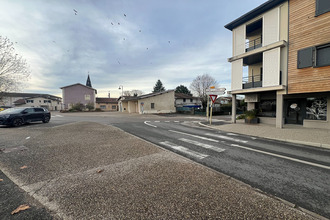  localcommercial nievroz 01120