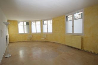 localcommercial nimes 30000