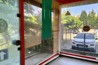  localcommercial nimes 30000