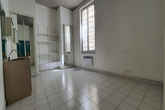  localcommercial nimes 30000