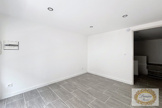  localcommercial nimes 30000