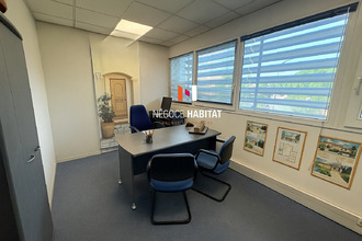  localcommercial nimes 30000