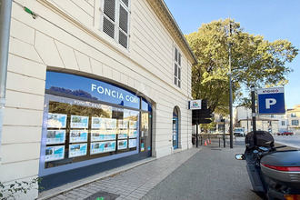  localcommercial nimes 30000