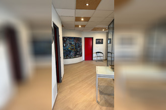  localcommercial nimes 30000