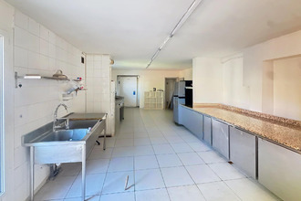  localcommercial nimes 30000