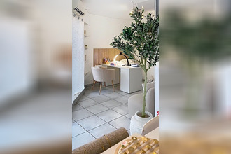  localcommercial nimes 30900