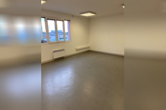  localcommercial niort 79000