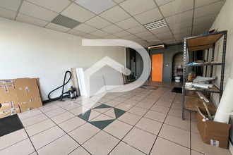  localcommercial niort 79000